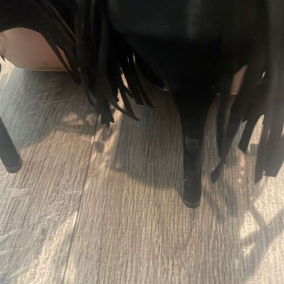 Shlekh Fringe suede Black 5"High Stiletto Heel Pointy Toe Shoes WOMEN Size 8 - Picture 5 of 8